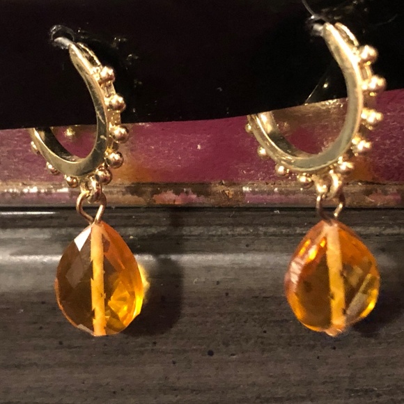 3/$40 VTG Studded Gold Dainty Small Hoop Pierced Earrings w/Yellow Bead Dangles - Picture 2 of 12